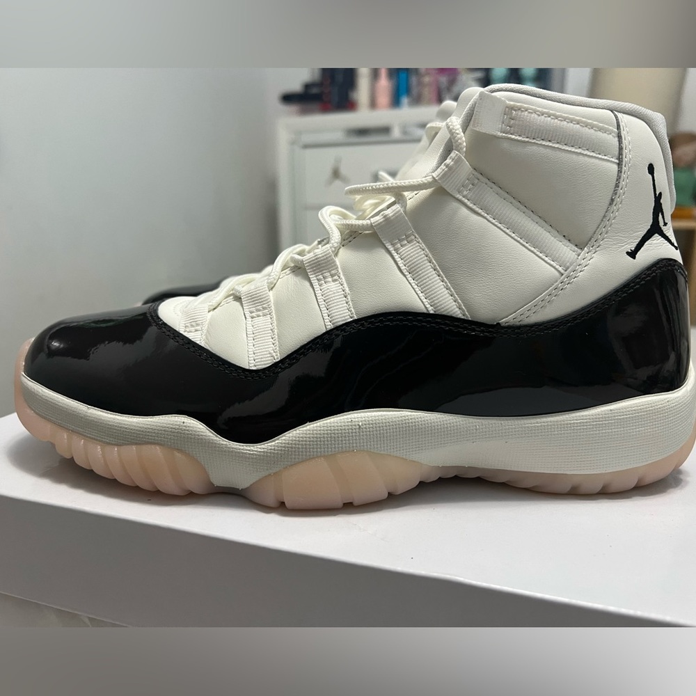 2023
Wmns Air Jordan 11 Retro 'Neapolitan